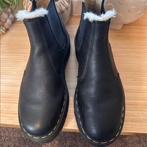 Women Doc Marten Chelsea Platform Boot size 8